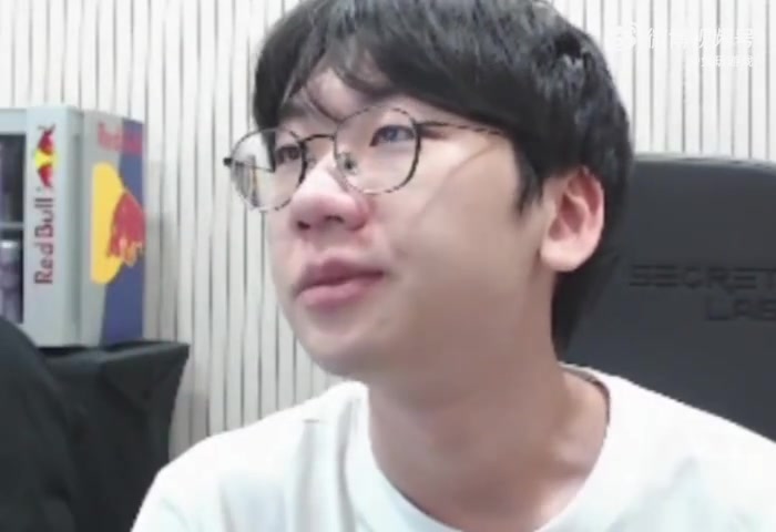 Doran:中国弹幕粉丝们好像经常在吵架,有自动翻译但都看不太懂