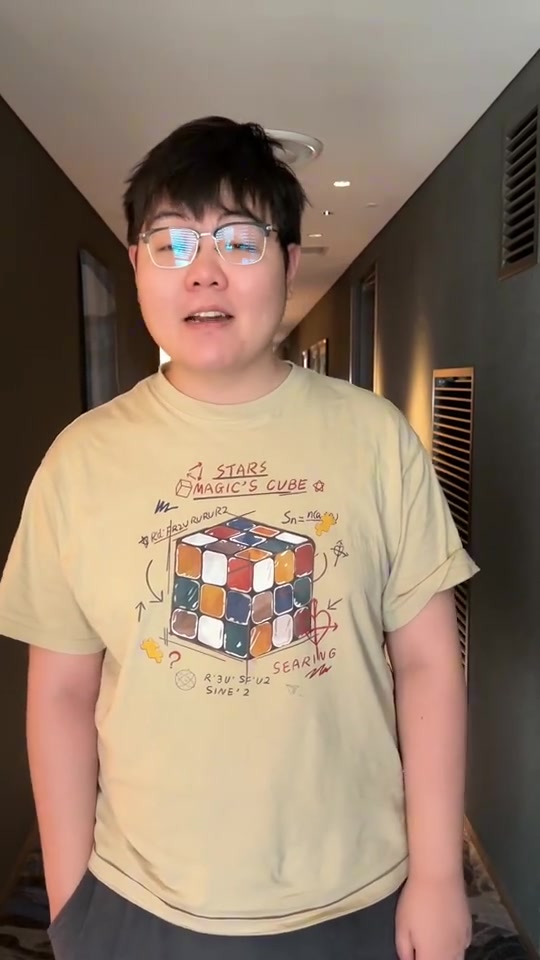 TES工作人员更新选手视频:到韩国的第五天!明天准备比赛了!